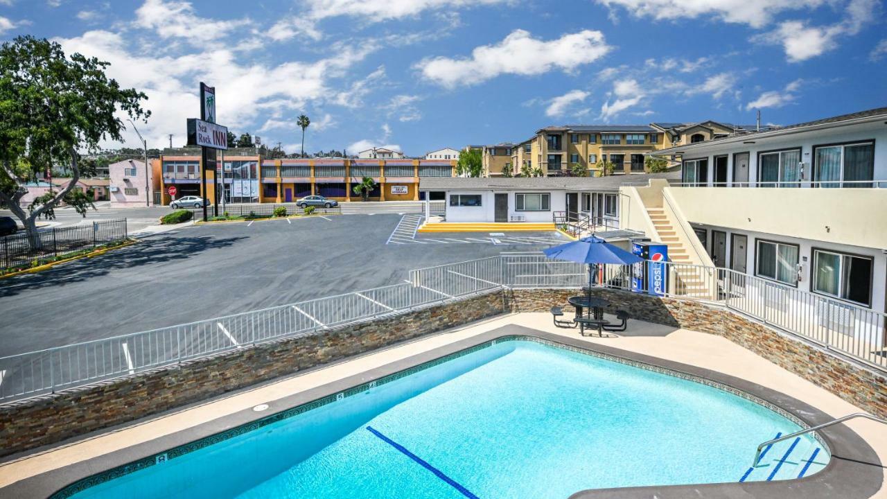 Sea Rock Inn - Лонг-Біч Екстер'єр фото